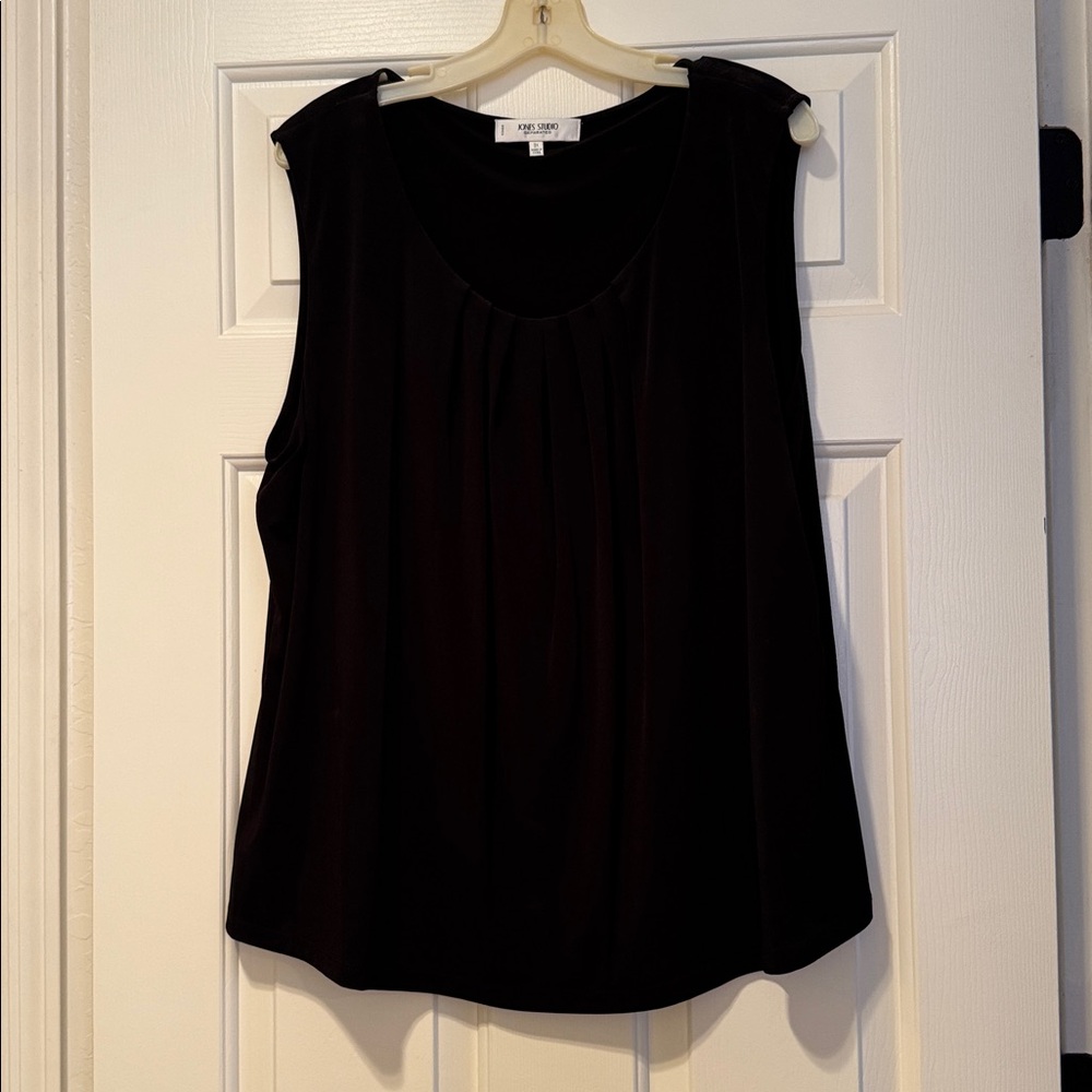 Chico's Classic Black Sleeveless Blouse